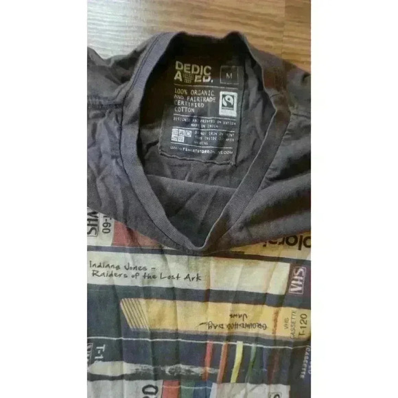 Embrace by Dedicated T-shirt Stockholm Polaroid Video VHS Retro Crew Neck, M - Picture 7 of 16